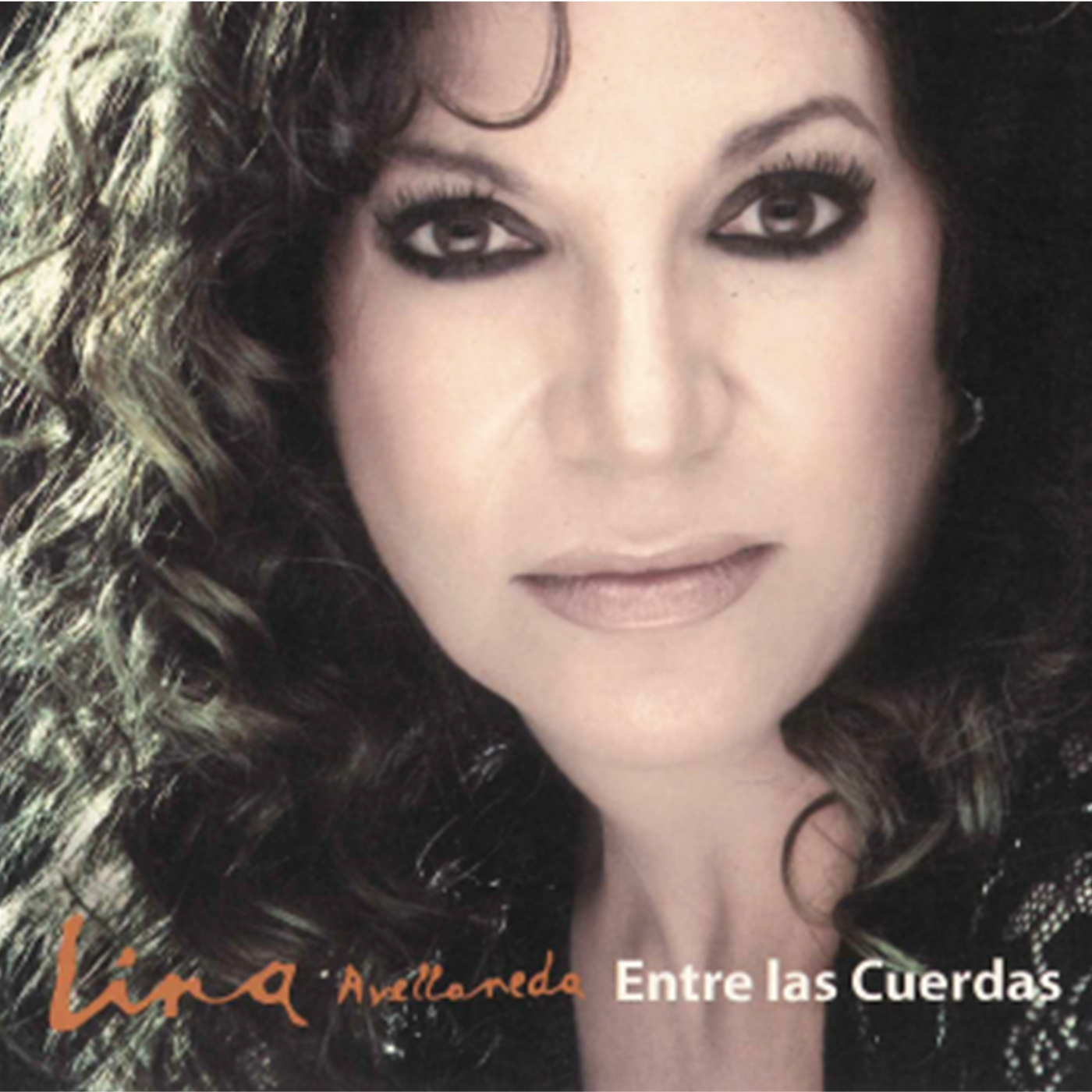 Tapa de Lina Avellaneda — Entre las cuerdas